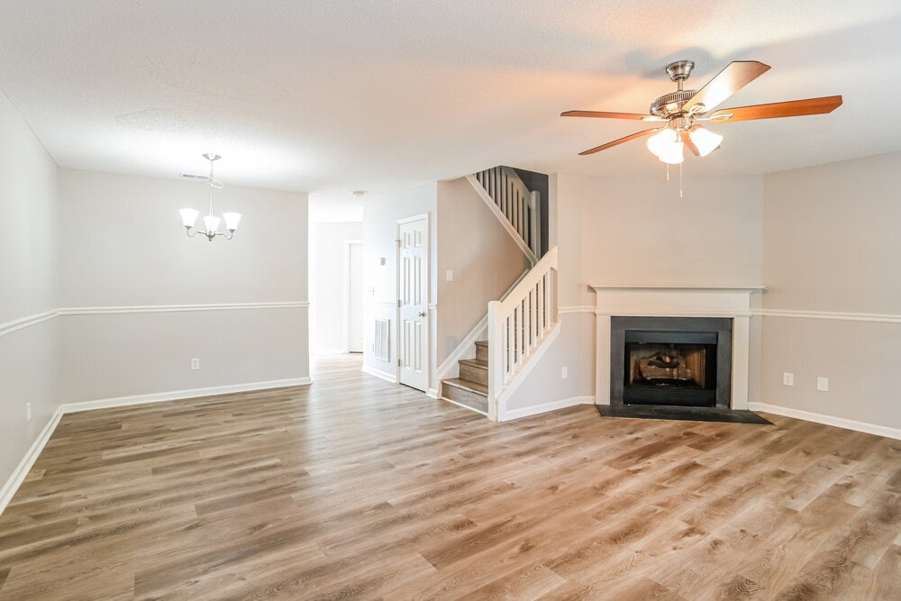 Building Photo - 5966 Cougar Ln