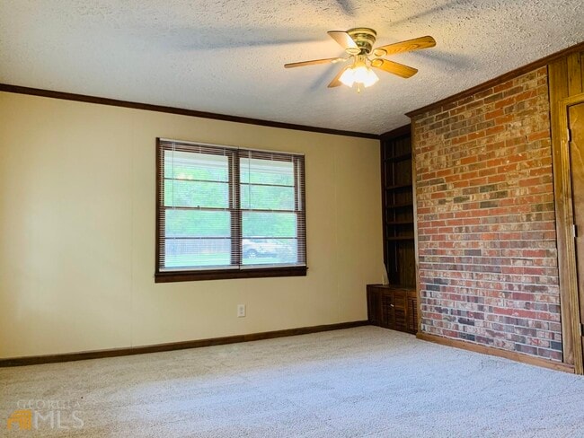 Building Photo - 105 Sunrise Dr