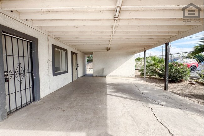 Building Photo - 2Bed/1Bath House at McDowell/32nd St! Move-In Ready on 10/08/2026! – NO HOA!