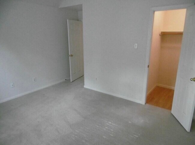 Building Photo - 1106 Kerri Ct