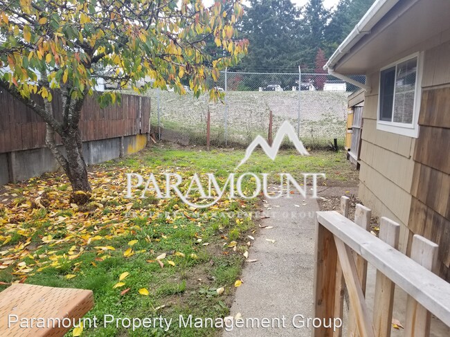 Building Photo - 2 br, 1 bath House - 3407 Heider Drive NE