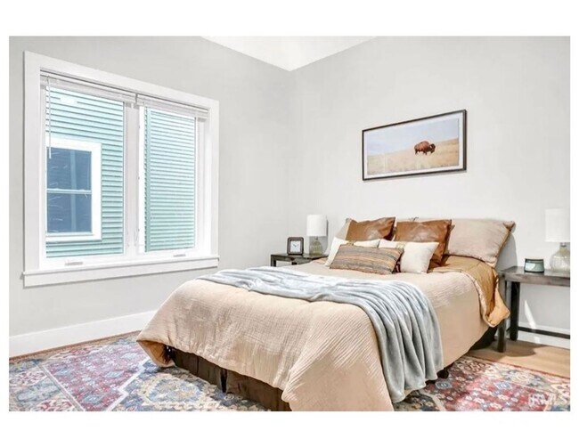 Building Photo - 111 S Jefferson St