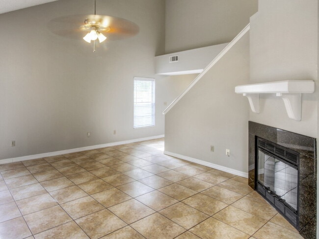 Building Photo - 439 E Springtree Way