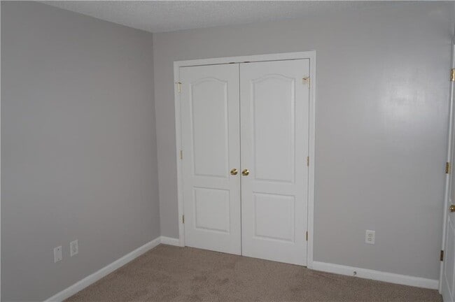 Building Photo - 599 Fox Creek Crossing