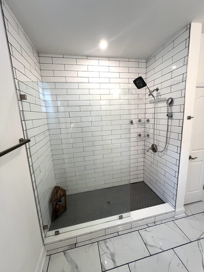 Building Photo - 51 Patrick Ct