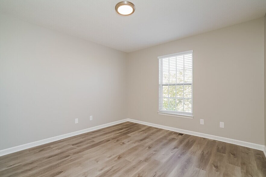 Building Photo - 2608 River Meade Way