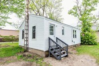 Building Photo - 1226-1222 Shakespeare Ave