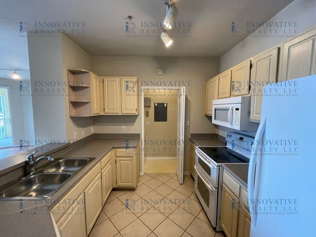 Building Photo - 2BR/2BA First Floor Condo in Visconti in M...