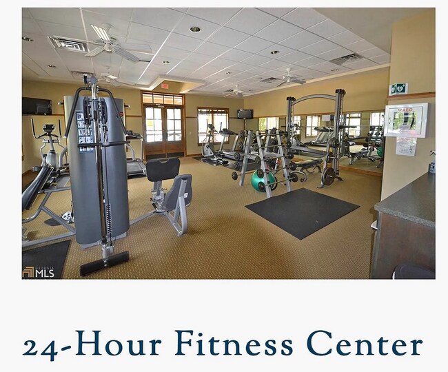 Building Photo - 4/2 with Community Amenities