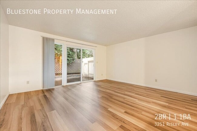 Building Photo - 3251 SE Risley Ave