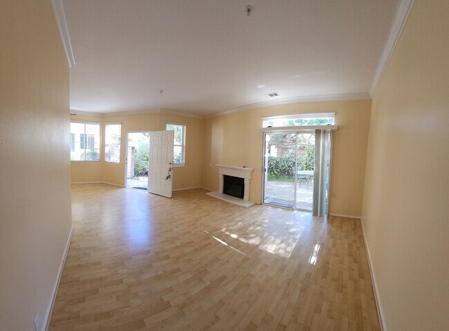 Building Photo - Fantastic home in the Arbors!