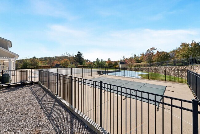 Building Photo - Beautiful 2BR/2.5BA Townhome in Byers Station with Finished Basement & Community Amenities