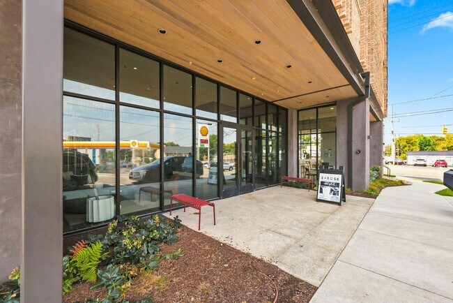 Building Photo - 1090 Haysboro Ave