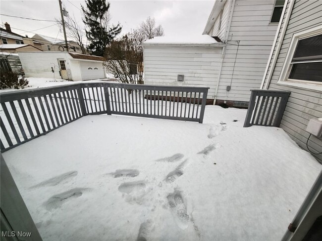 Building Photo - 2413 Elmdale Rd