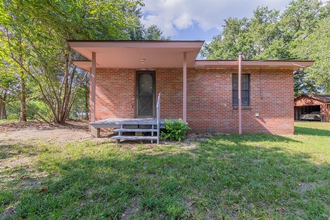 Building Photo - 11290 FM 1484 Rd