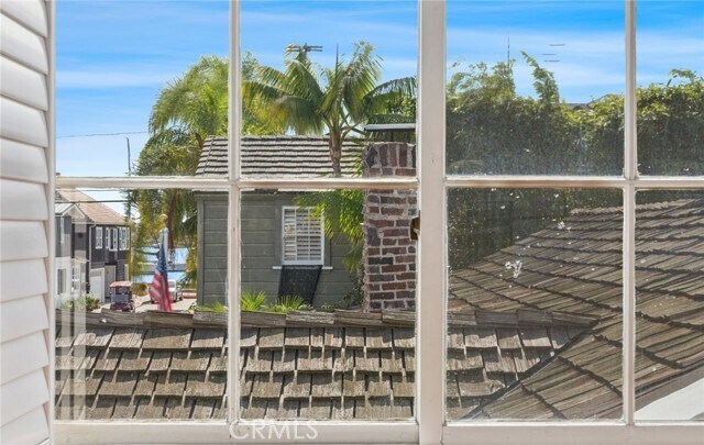 Building Photo - 121 Onyx Ave