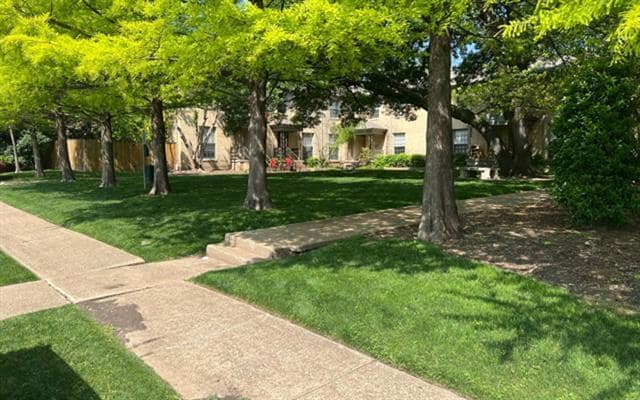 Building Photo - 6015 Reiger Ave