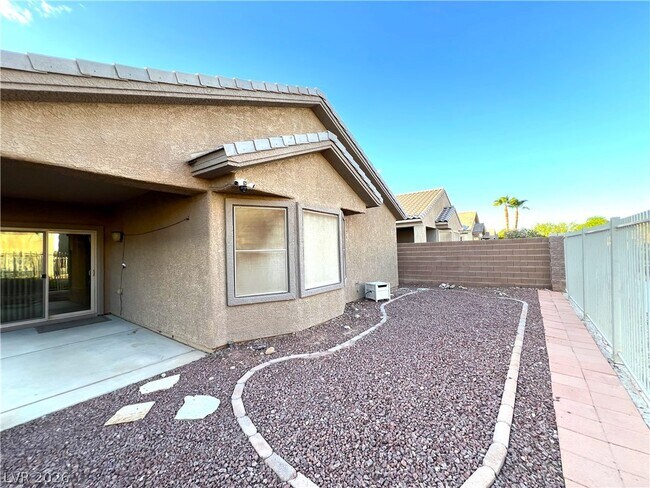 Building Photo - 4205 Gliding Gulls Ave