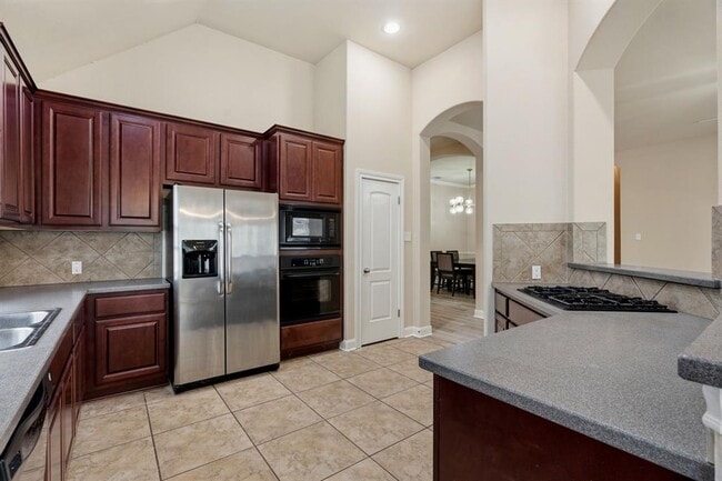 Building Photo - 7436 Bonniebrook Dr