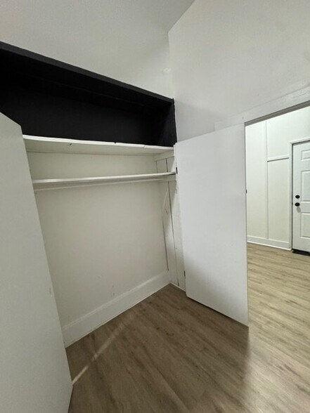 Building Photo - 2505-2507-2507 Cleveland Ave