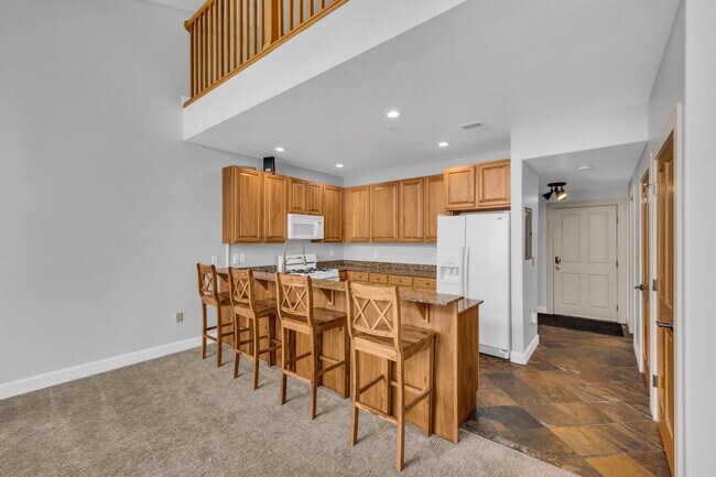 Building Photo - Crestview Condo - Kimball Junction