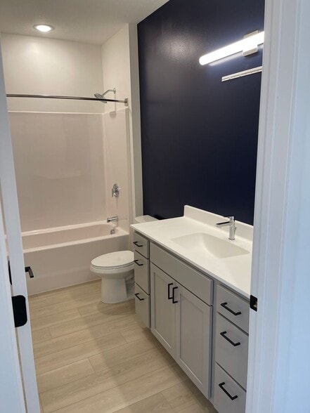 Bathroom - 3810 Ballantrae Rd