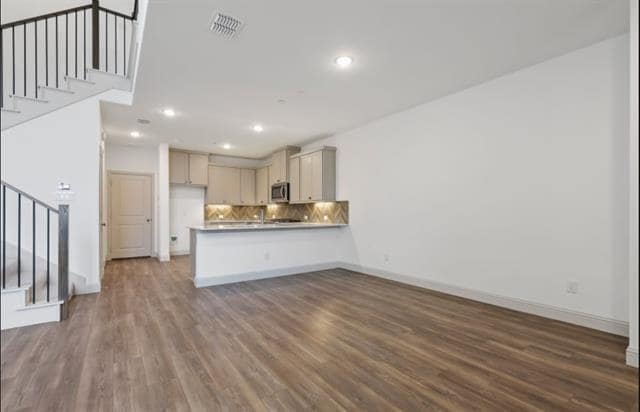 Building Photo - 11444 Sugarlands Dr