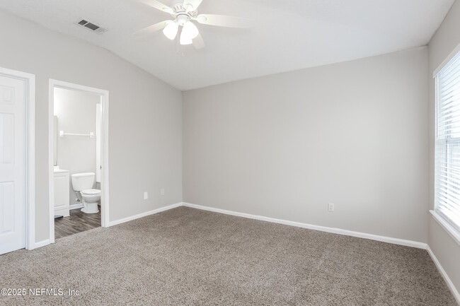 Building Photo - 7485 International Village Dr