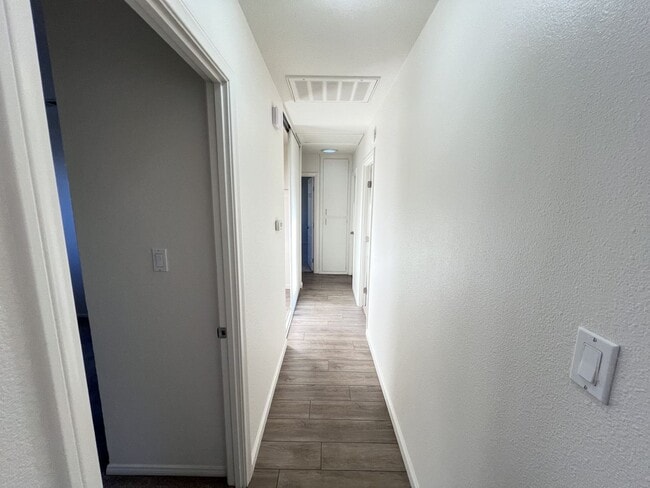 Building Photo - Amazing 4 Bedroom in the Heart of SD!