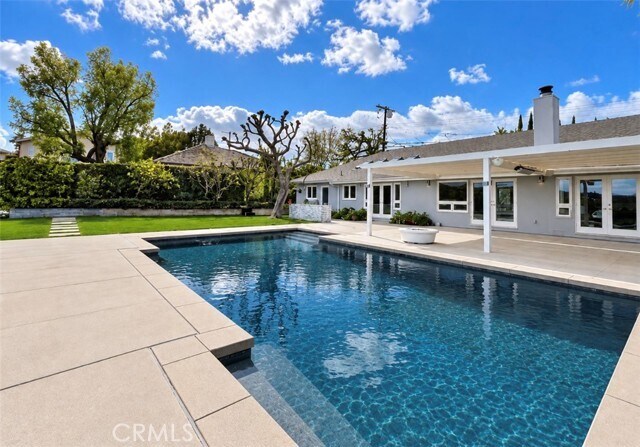 Building Photo - 16972 Oak View Dr