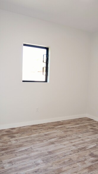 Building Photo - 1667 Donax Ave