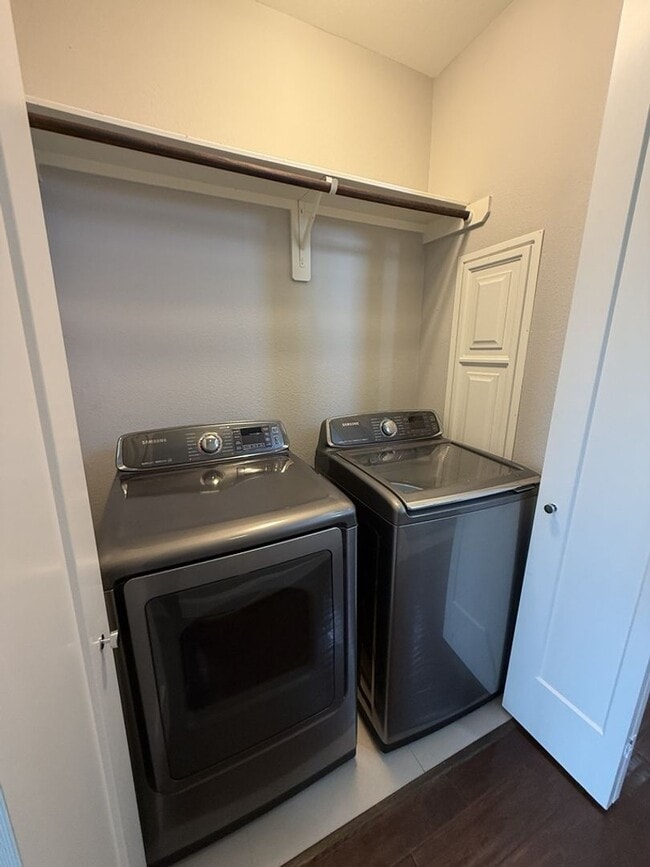 Building Photo - 2906 Baer St