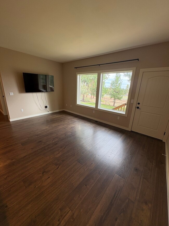 Building Photo - 20620 Pine Vista Dr