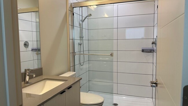 Building Photo - 1803 20th Ave