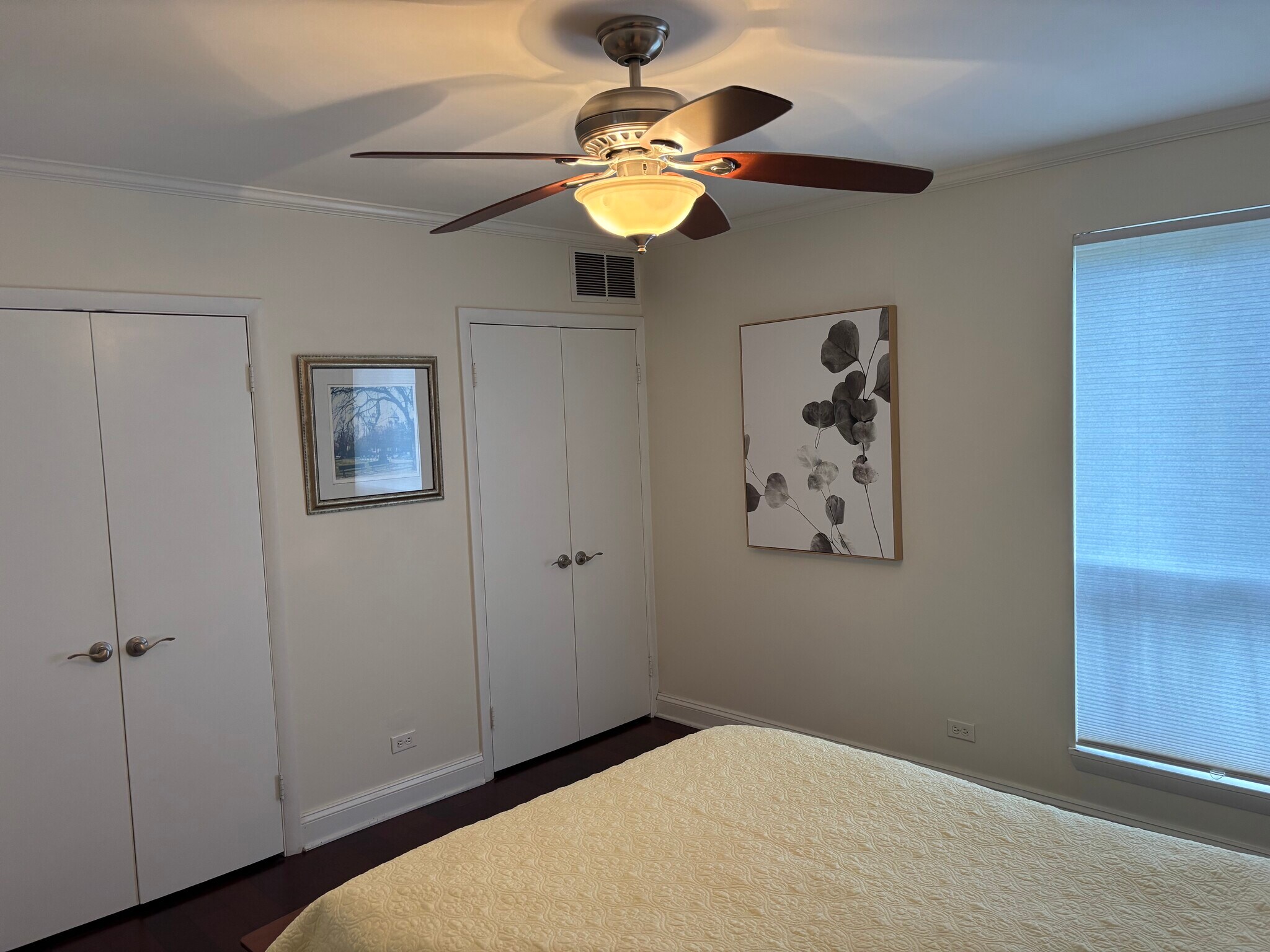 Building Photo - 511 1st St N