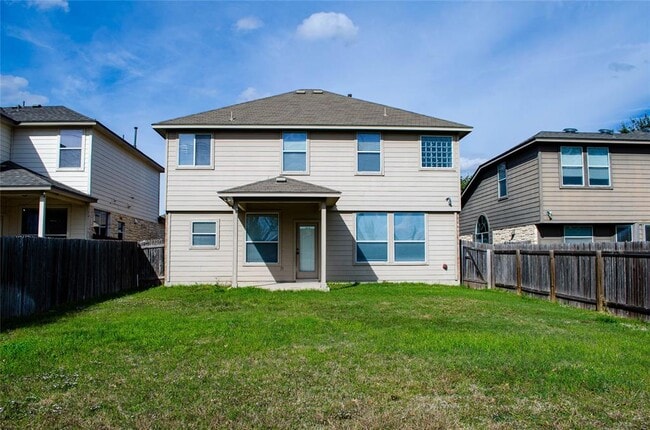 Building Photo - 14213 Willow Tank Dr