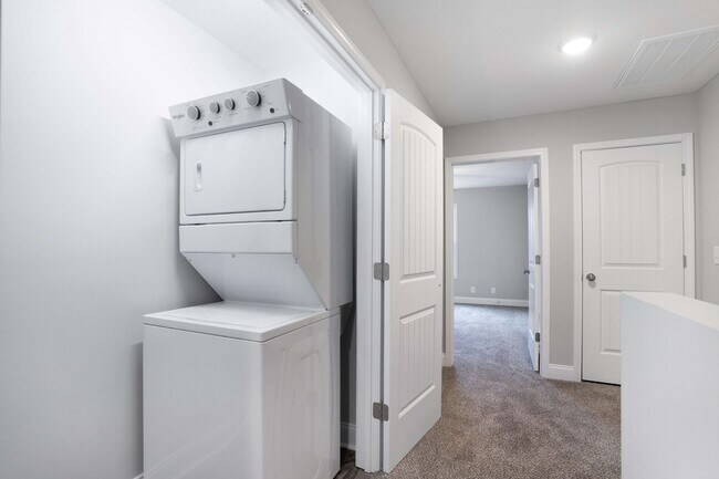 Building Photo - 955 Professional Park Dr