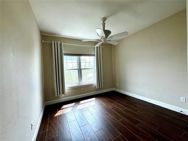 Building Photo - 3231 Nautical Pl S