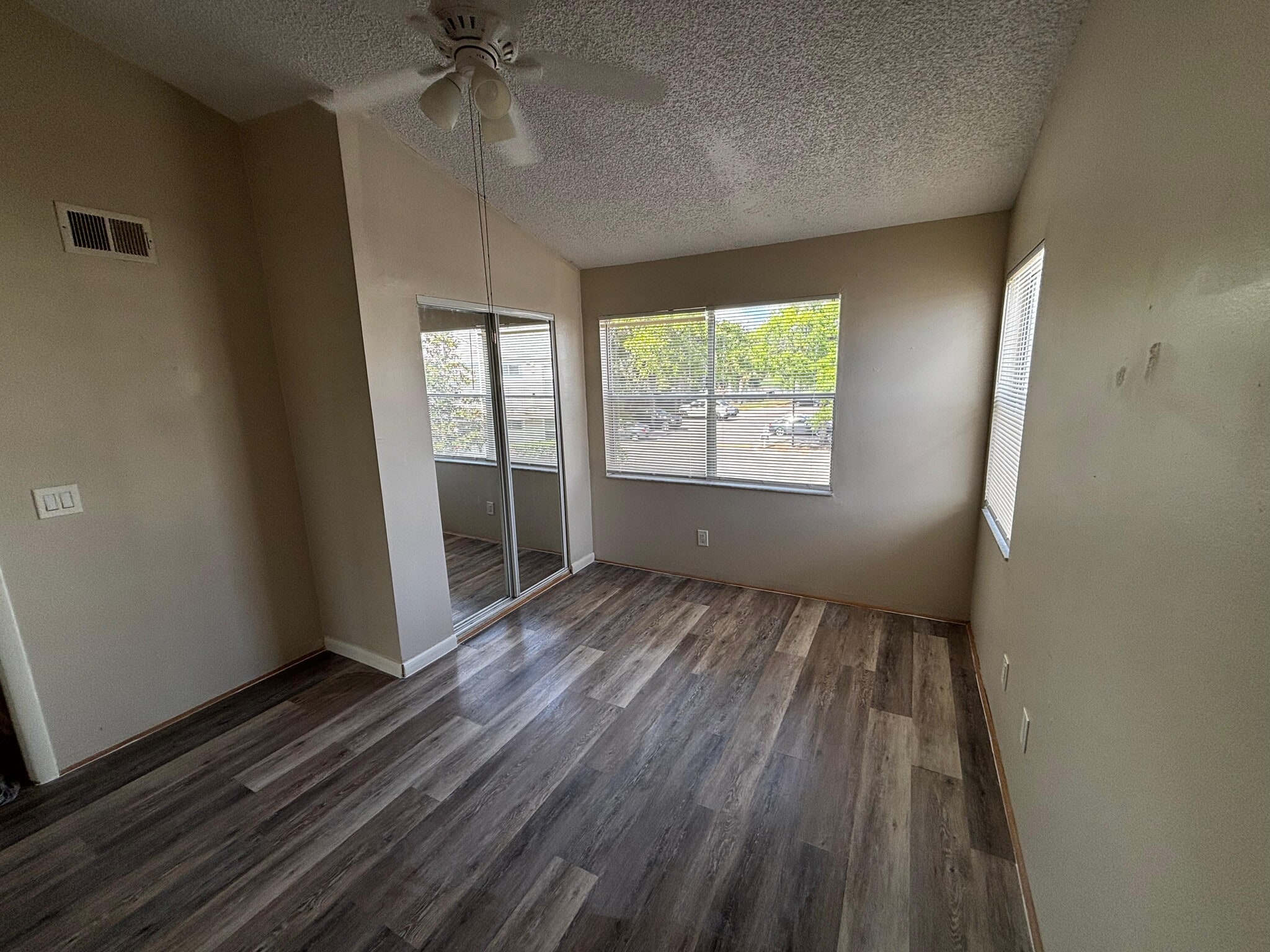 Primary bed - 2560 Woodgate Blvd