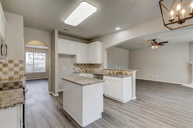 Building Photo - 2723 Excalibur Dr