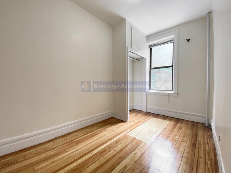 Building Photo - 182 Claremont Ave
