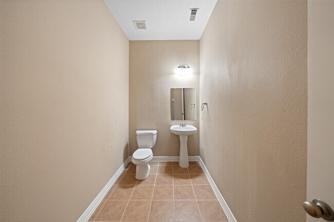 Building Photo - 23010 Prairie Lake court