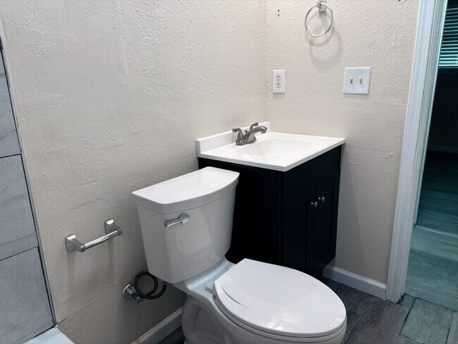 Building Photo - Newly remodeled four bedroom home in Noble