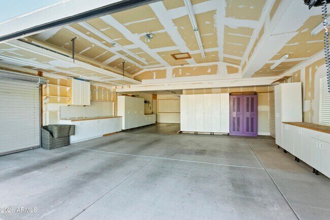 Building Photo - 6259 E Calle Redonda