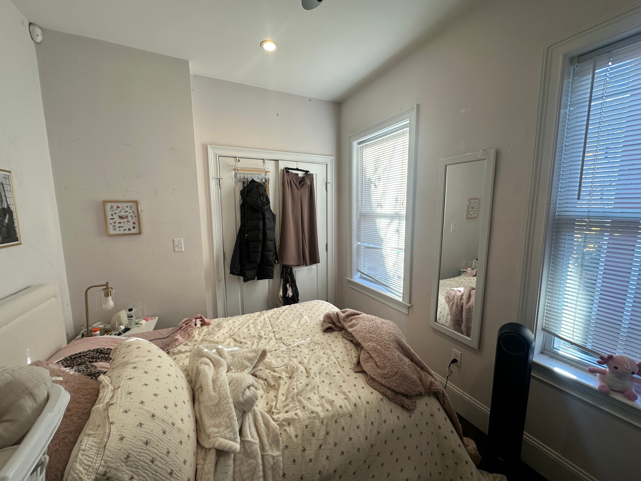 Building Photo - 9 Oswald St