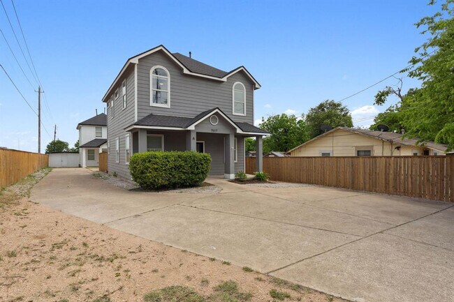 Building Photo - 7617 Carver Ave