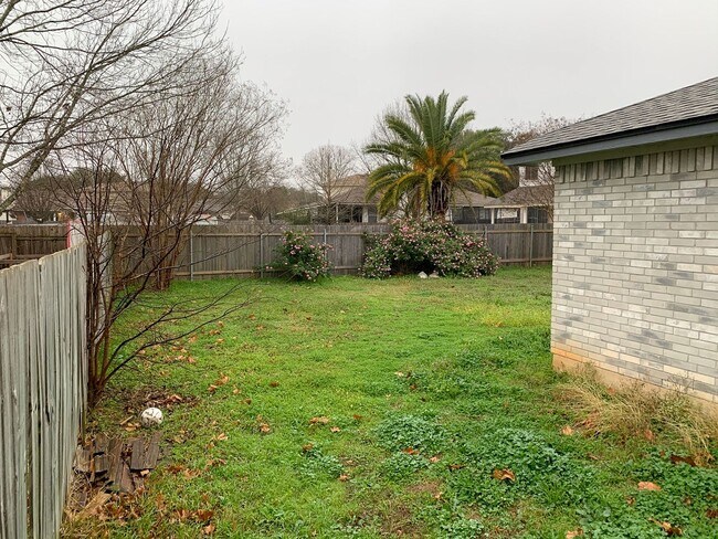 Building Photo - Great Cedar Park Home - Come See TODAY!