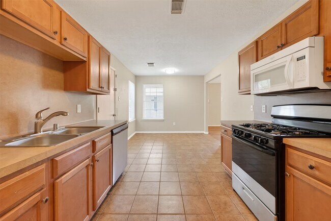 Building Photo - 17026 Cypresswood Glen Tr