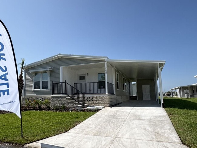 Building Photo - 34822 Minnow Ln