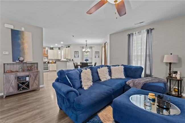 Building Photo - 2114 Redgate Dr